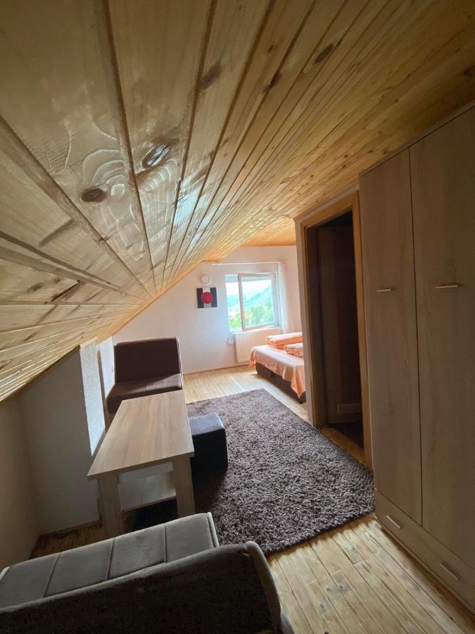 Bed And Breakfast Umoljani Buitenkant foto