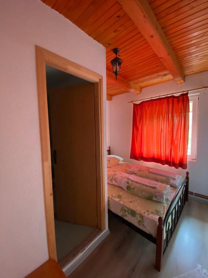 Bed And Breakfast Umoljani Buitenkant foto