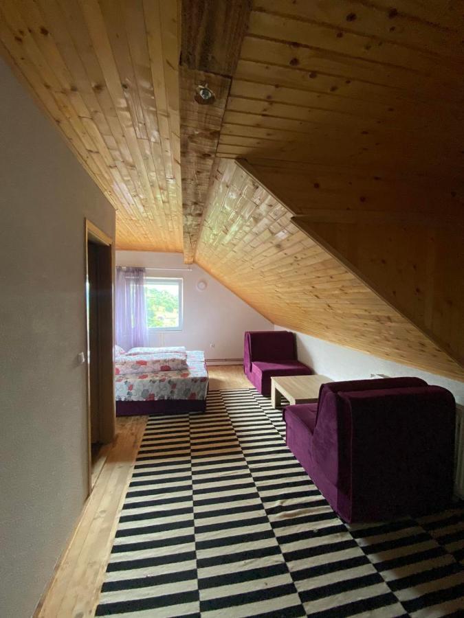 Bed And Breakfast Umoljani Buitenkant foto