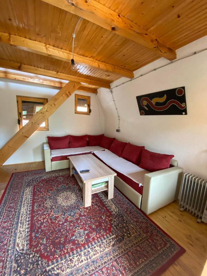 Bed And Breakfast Umoljani Buitenkant foto