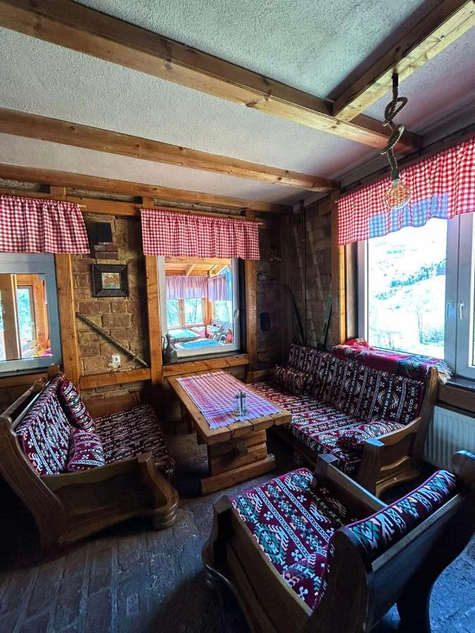 Bed And Breakfast Umoljani Buitenkant foto
