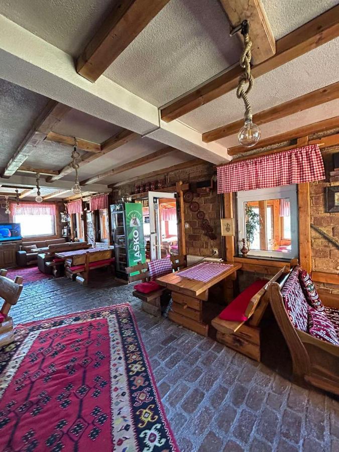 Bed And Breakfast Umoljani Buitenkant foto
