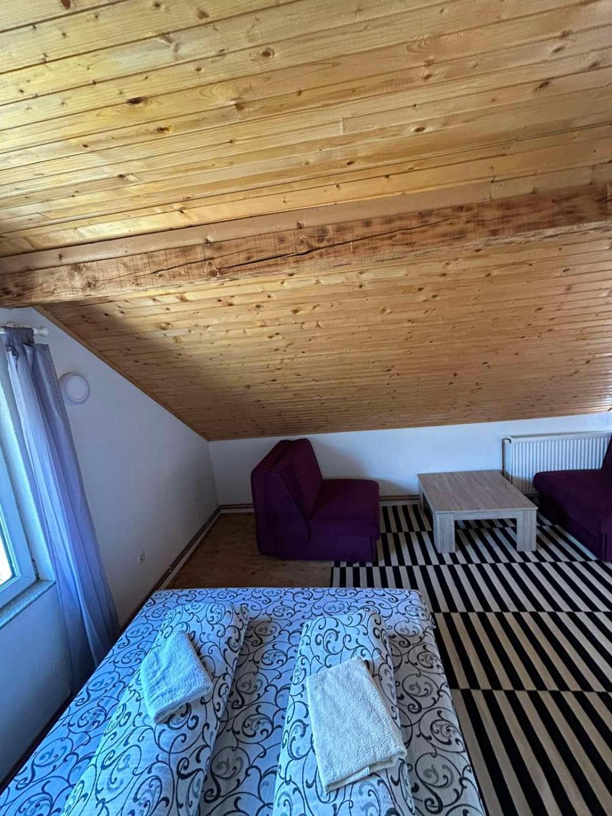 Bed And Breakfast Umoljani Kamer foto